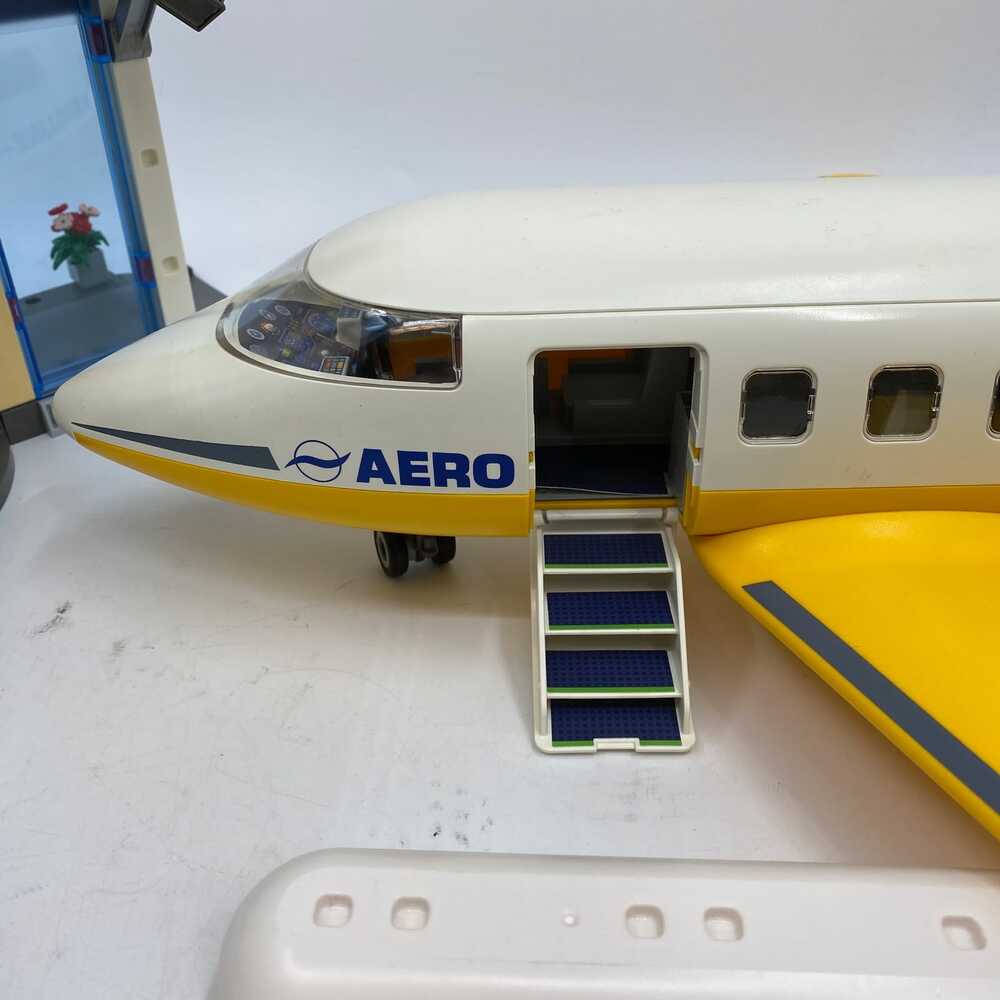 Playmobil Blue Airport Terminal Set 7573 | OS Regular Child - Picture 8 of 15